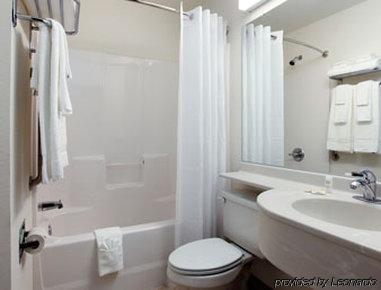 Microtel Inn & Suites By Wyndham Bryson City Room photo
